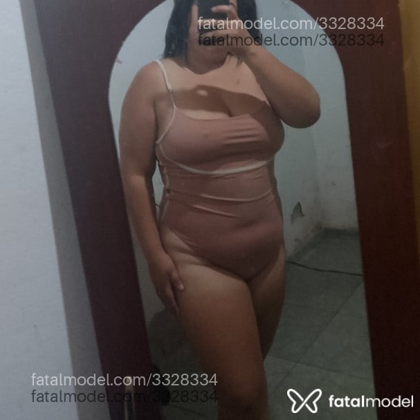 Acompanhante mulher morena (o) de olhos castanhos em Milhã - Souza