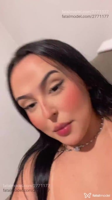 Acompanhante mulher morena (o) de olhos pretos - Letícia Lopes Acompanhante mulher morena (o) de olhos pretos - Letícia Lopes