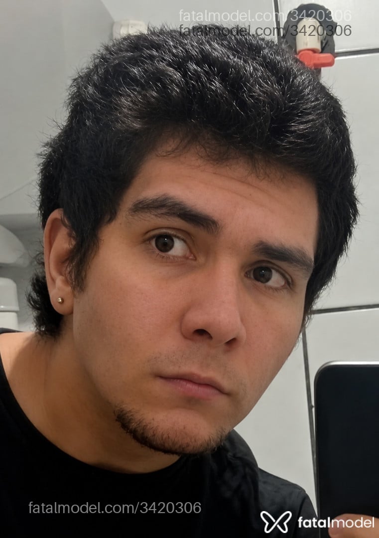 Acompanhante homem com cabelo castanho de olhos castanhos em Santa Maria - Wallace