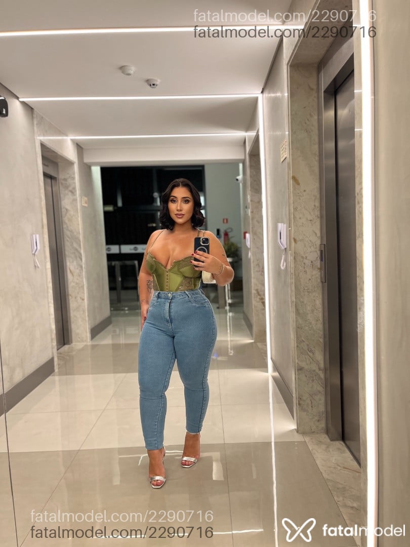 Acompanhante mulher morena (o) de olhos castanhos em São Paulo - Mariana