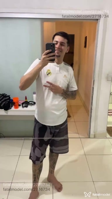 Acompanhante homem morena (o) de olhos verdes em Goiânia - Araújo