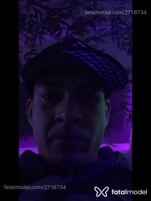 Acompanhante homem morena (o) de olhos verdes em Goiânia - Araújo
