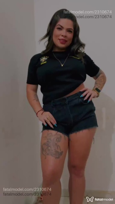 Acompanhante mulher com cabelo castanho de olhos castanhos em Salgueiro Acompanhante mulher com cabelo castanho de olhos castanhos em Salgueiro - Amilly