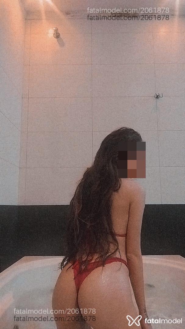 Acompanhante mulher com cabelo castanho de olhos castanhos em Umuarama - Paula