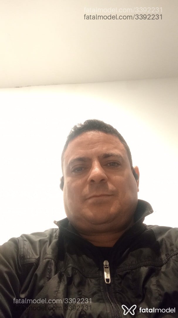 Acompanhante homem com cabelo castanho de olhos verdes em Rio de Janeiro - Nascimento