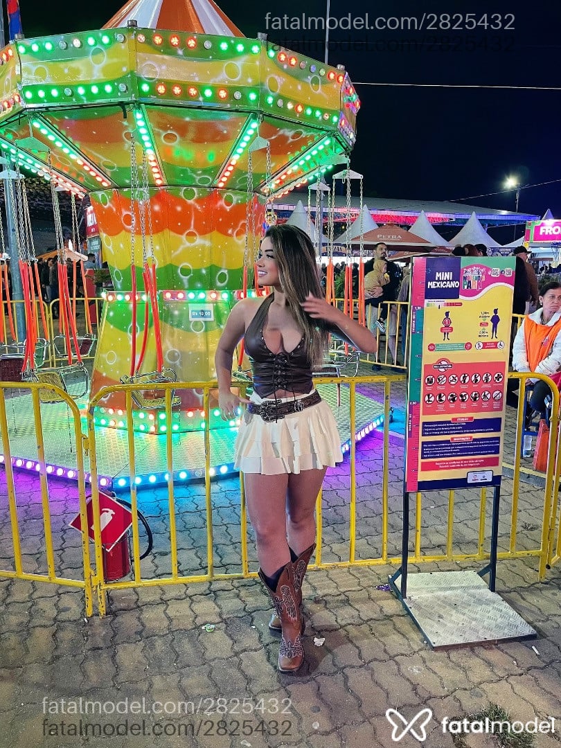 Acompanhante mulher loira (o) de olhos castanhos em Brasília - Bruna
