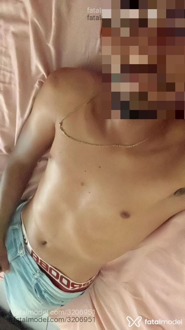 Acompanhante homem morena (o) de olhos castanhos em Palmas - Léo