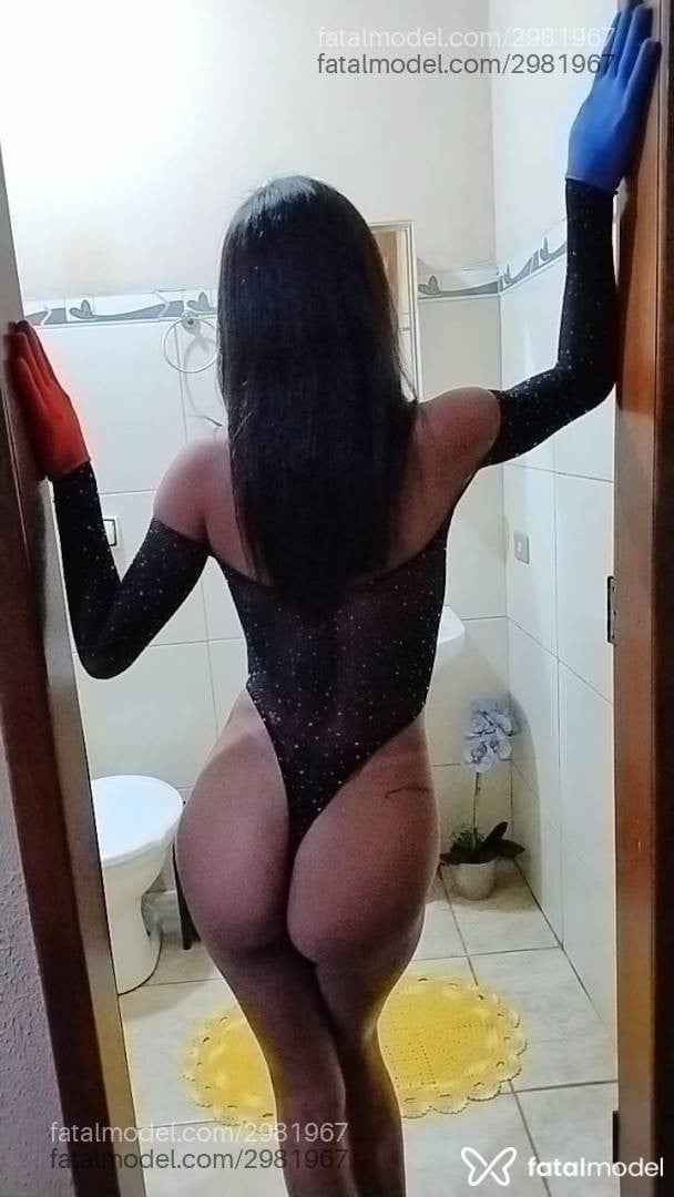 Acompanhante mulher morena (o) de olhos pretos - Bruna Barros