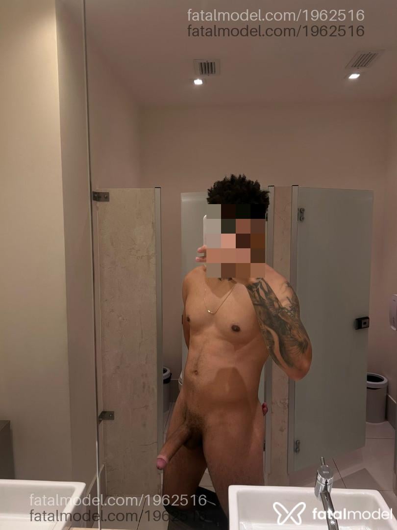 Acompanhante homem com cabelo castanho de olhos castanhos em Porto Alegre - Misterioso
