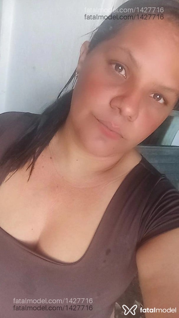 Acompanhante mulher com cabelo castanho de olhos castanhos em Serra Talhada - Mikaelle