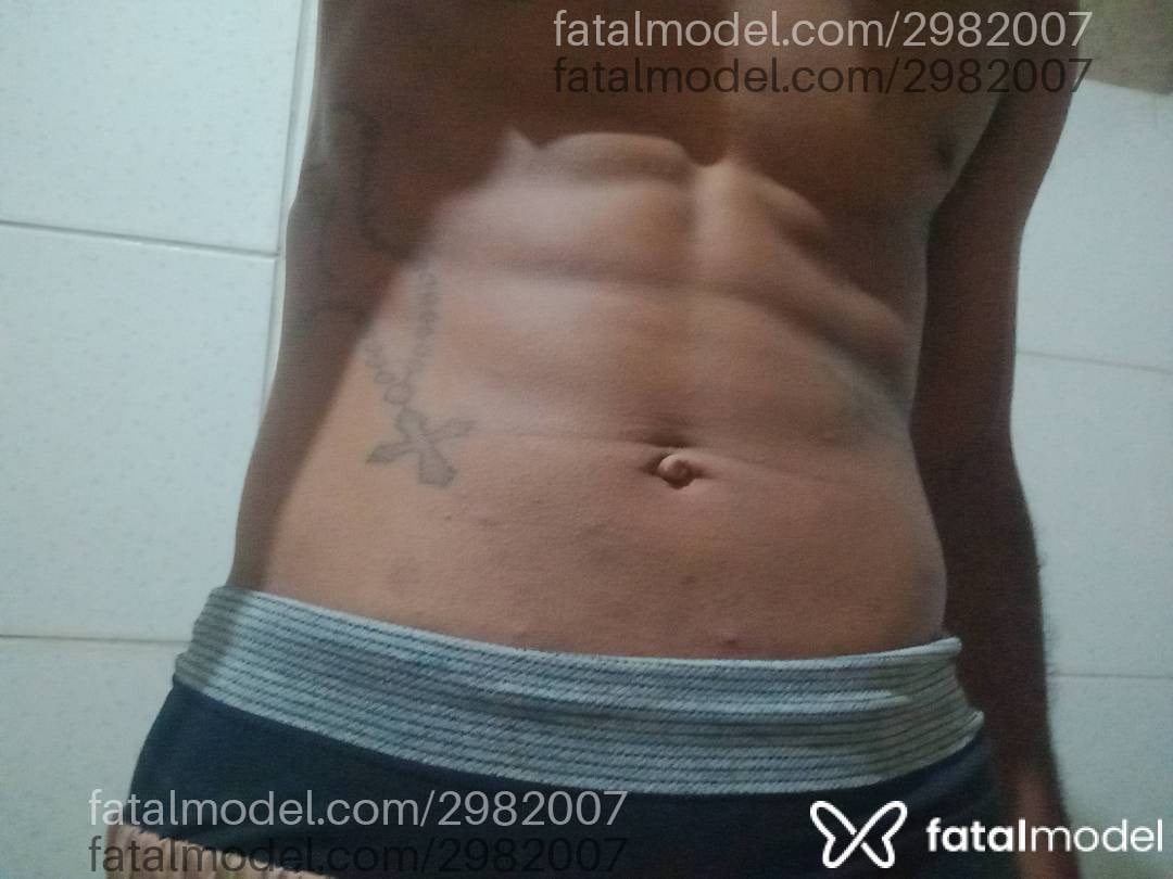 Acompanhante homem morena (o) de olhos pretos em Luís Eduardo Magalhães - Magnata