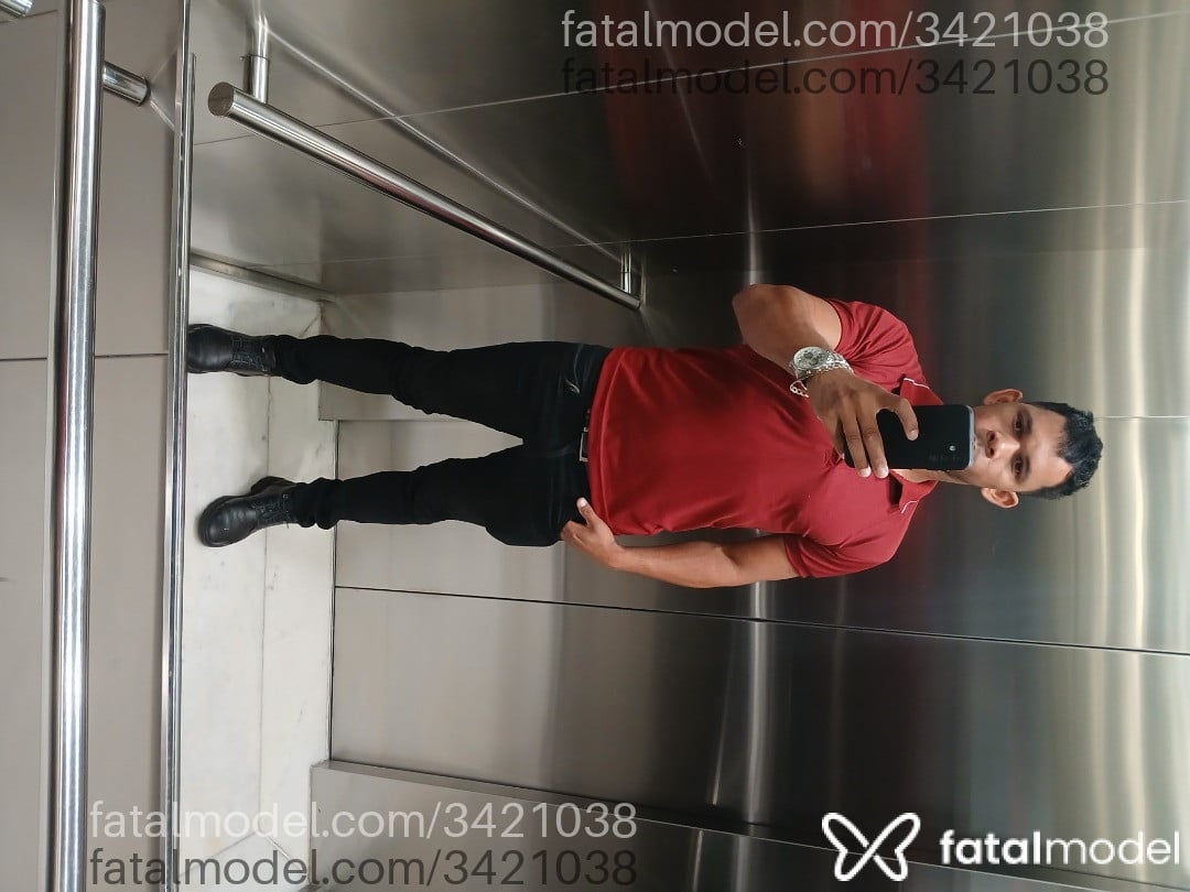 Acompanhante homem com cabelo castanho de olhos castanhos em Goiânia - Cubano