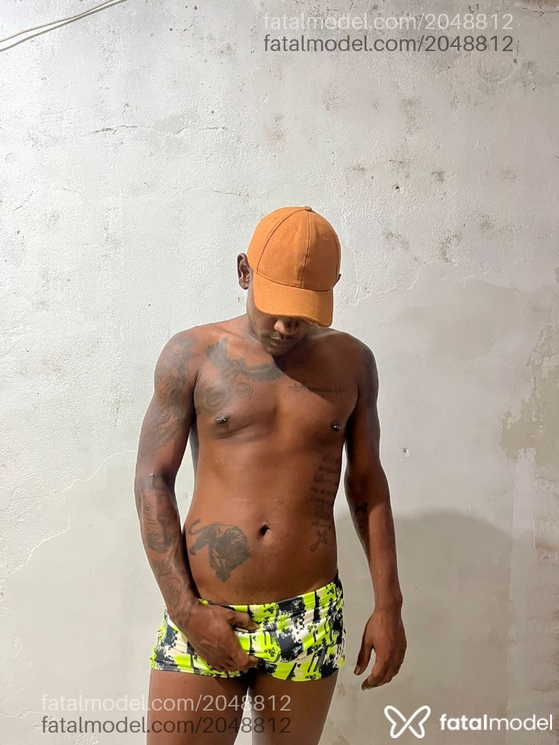 Acompanhante homem com cabelo grisalho de olhos pretos em Rio de Janeiro - Angel Daniel