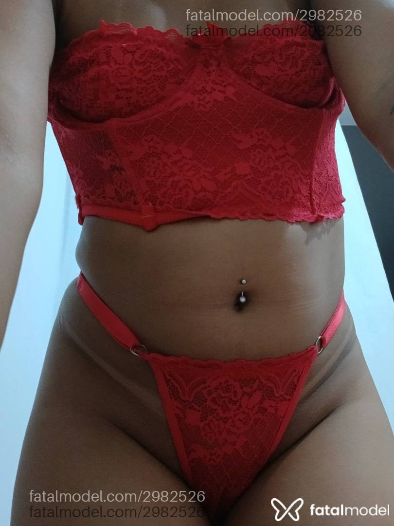 Acompanhante mulher morena (o) de olhos pretos em Virtual - Angel