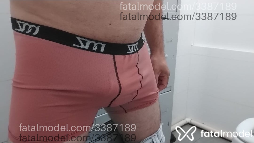 Acompanhante homem com cabelo castanho de olhos castanhos em Virtual - Fernando