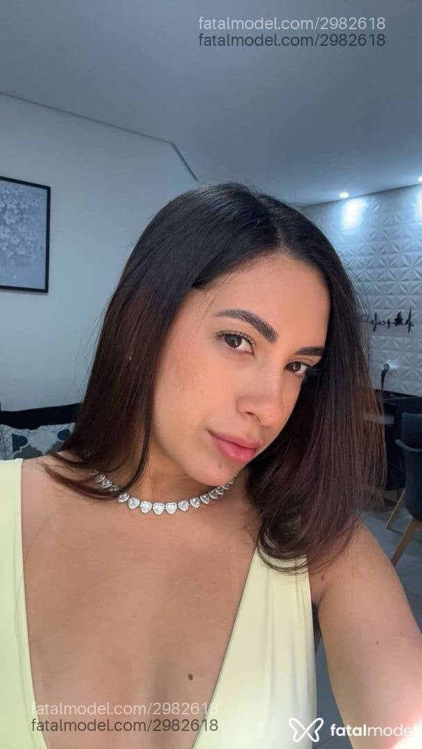 Acompanhante mulher morena (o) de olhos castanhos - Sol ávila
