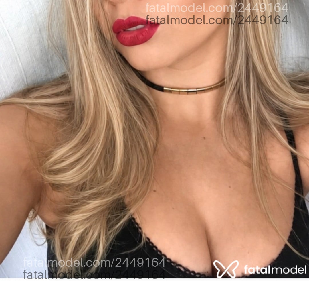 Acompanhante mulher loira (o) de olhos castanhos em Cascavel - Bruna