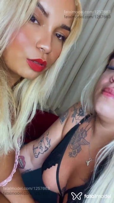 Acompanhante mulher loira (o) de olhos castanhos - Marijuana