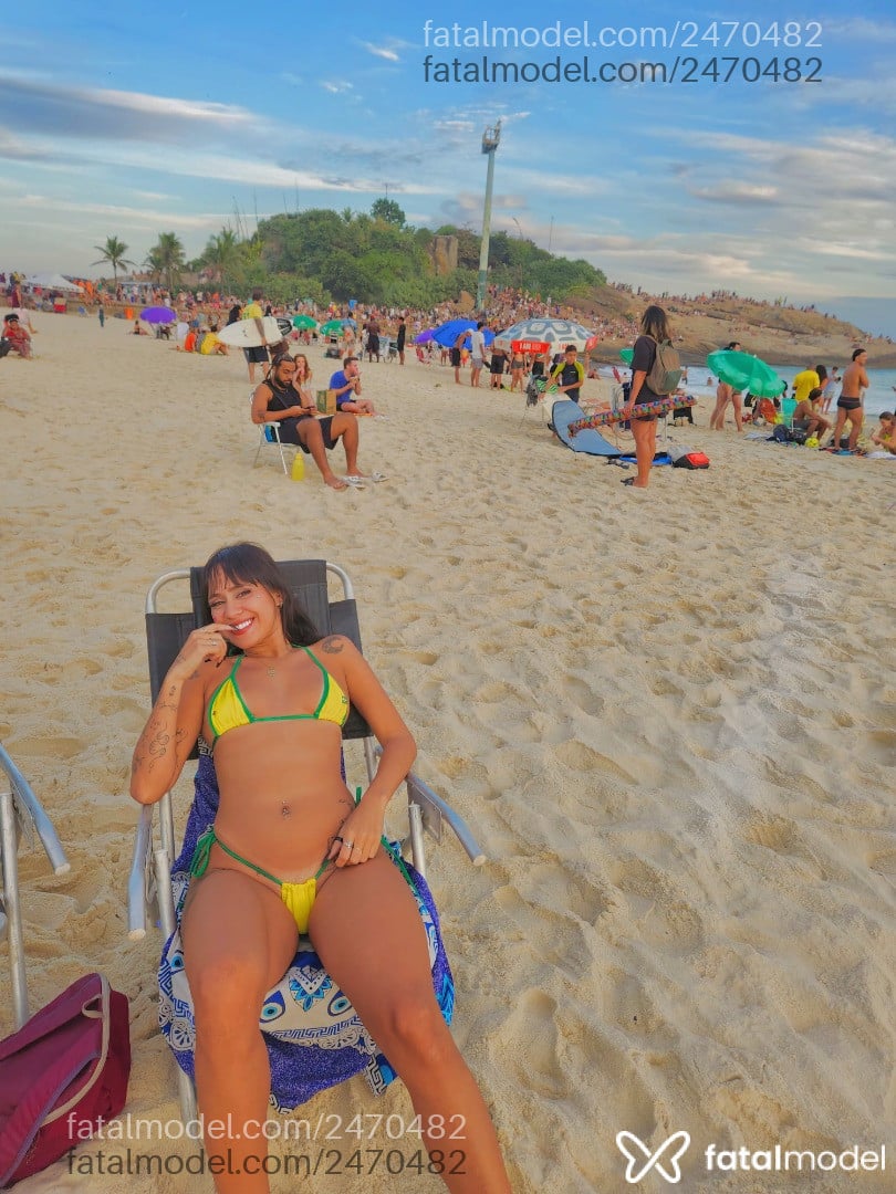 Acompanhante mulher com cabelo castanho de olhos castanhos em Volta Redonda - Chloe