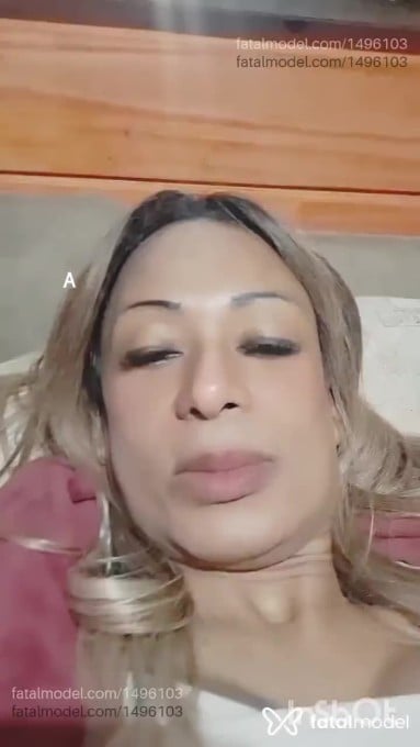 Acompanhante travesti loira (o) de olhos castanhos em Brusque Acompanhante travesti loira (o) de olhos castanhos em Brusque - Pyetra Voltz