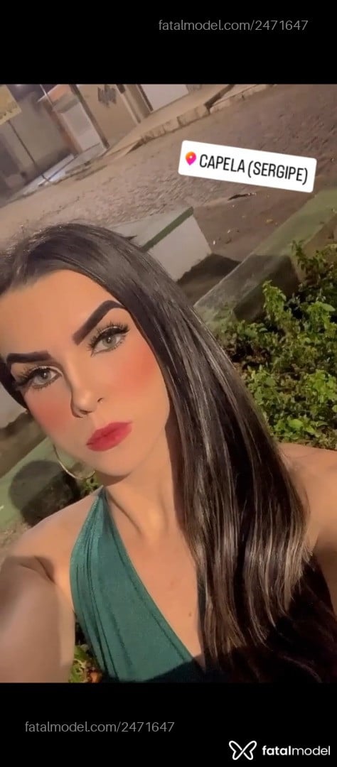 Acompanhante mulher trans com cabelo castanho de olhos verdes em Virtual - Luanny Moura
