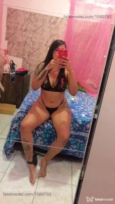 Acompanhante mulher morena (o) de olhos castanhos em Caruaru - Moranguinhooo