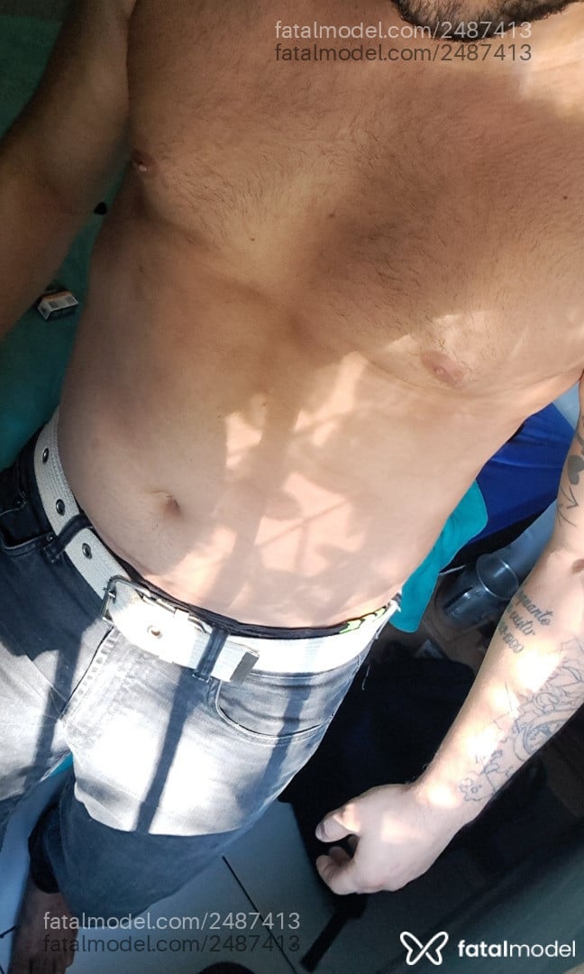Acompanhante homem morena (o) de olhos castanhos em Rio de Janeiro - Artur Almeida