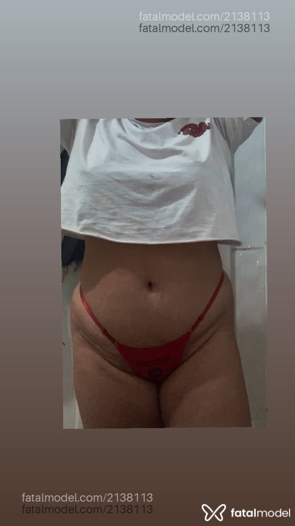 Acompanhante mulher morena (o) de olhos pretos em Manhuaçu - ágata Moreira