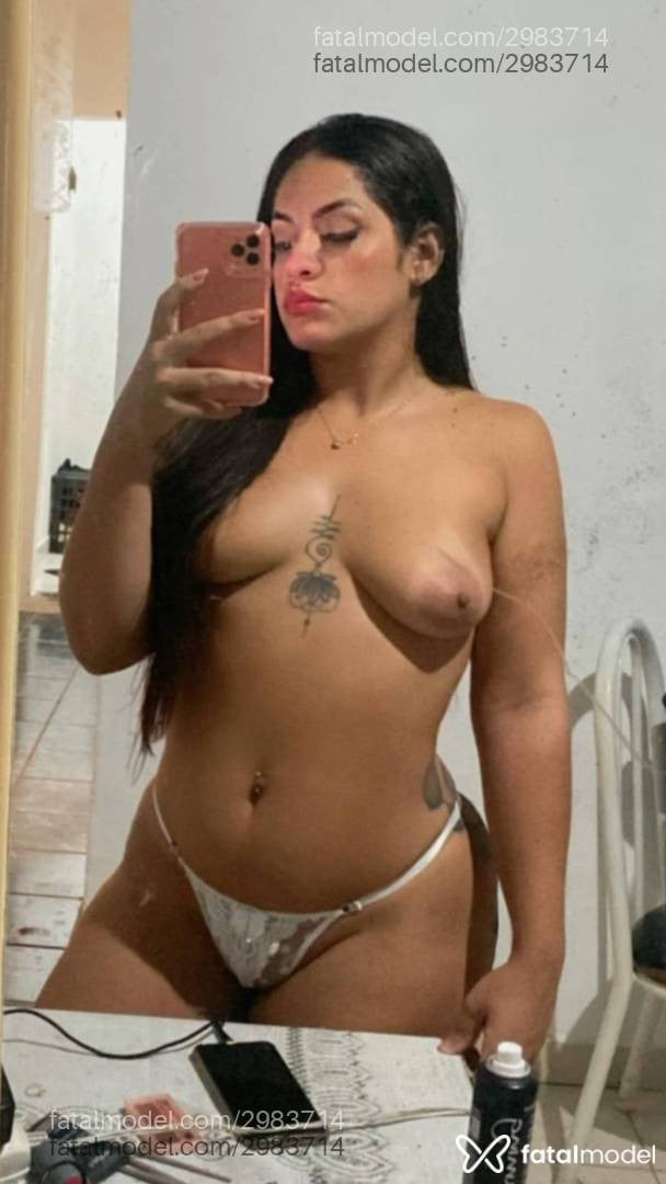 Acompanhante mulher morena (o) de olhos castanhos - Cléo