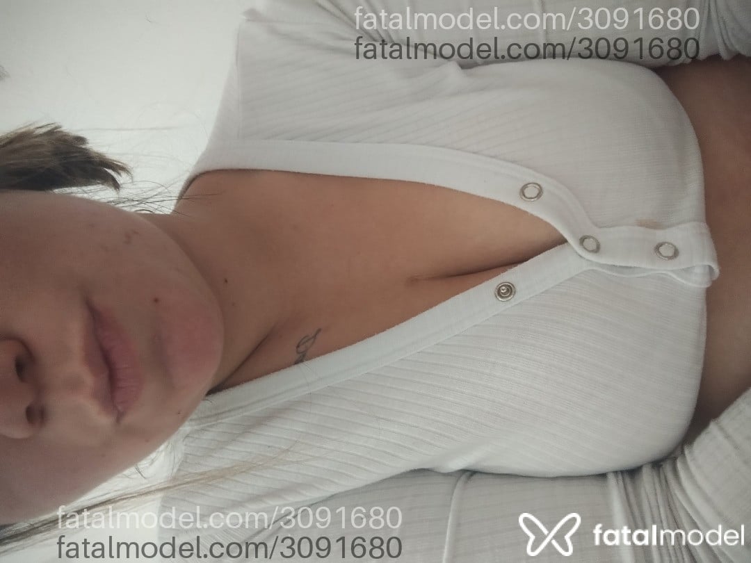Acompanhante mulher loira (o) de olhos mel em Pelotas - Maira Dias