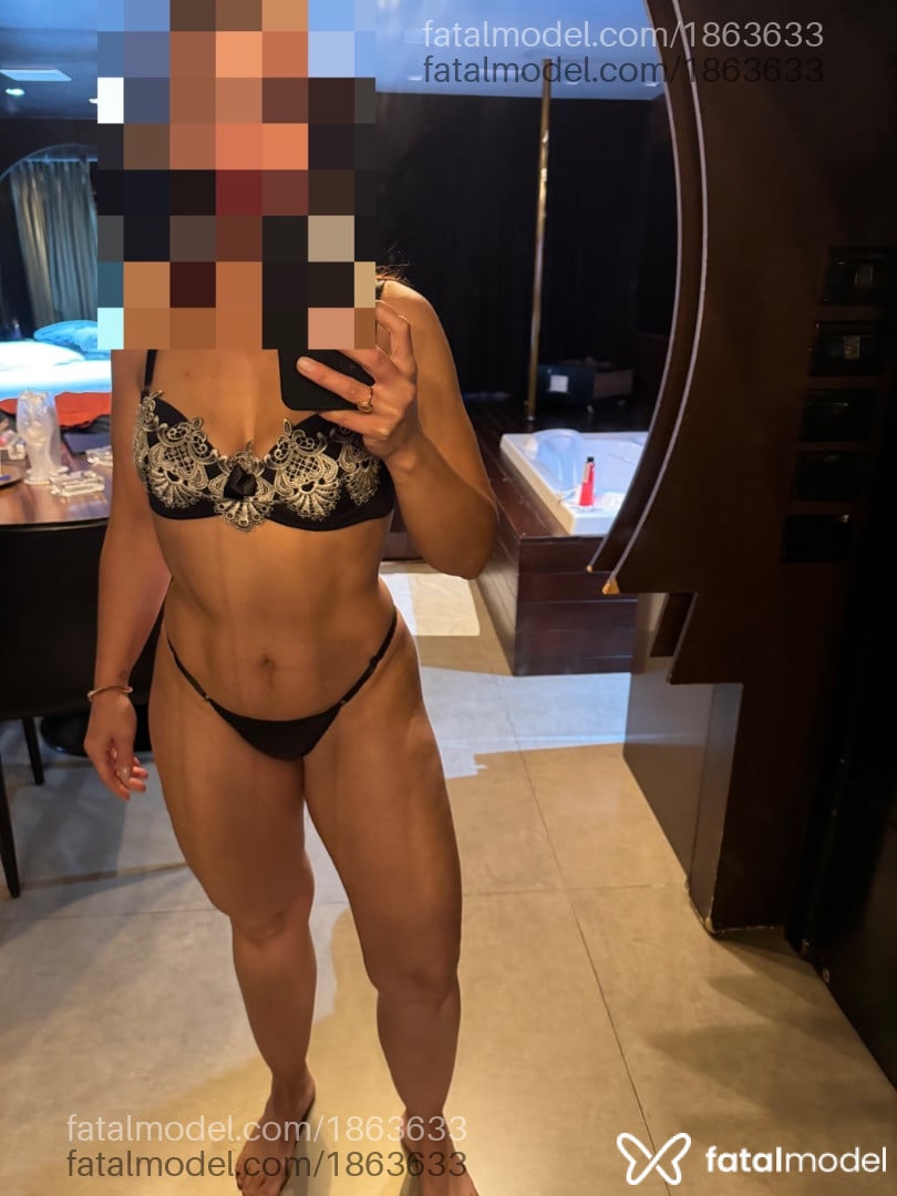Acompanhante mulher com cabelo castanho de olhos pretos em Santa Maria - Lauren
