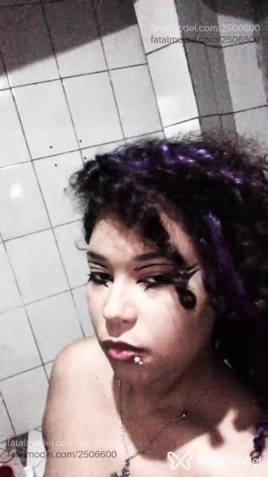 Acompanhante mulher morena (o) de olhos castanhos em Carapicuíba - Kalina