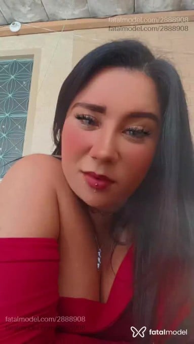 Acompanhante mulher morena (o) de olhos pretos - Pipokinha Acompanhante mulher morena (o) de olhos pretos - Pipokinha