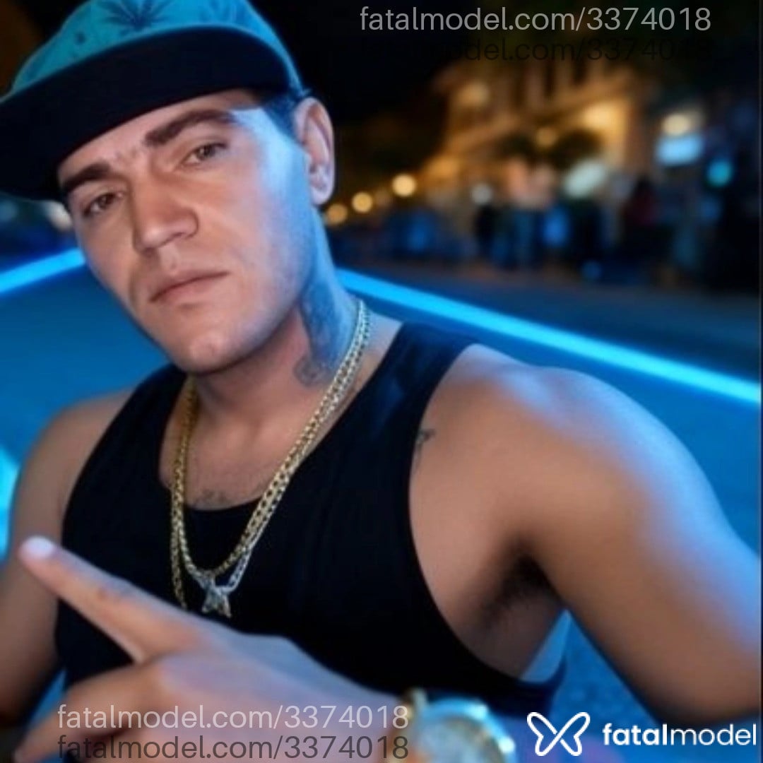 Acompanhante homem com cabelo castanho de olhos castanhos em Batatais Acompanhante homem com cabelo castanho de olhos castanhos em Batatais - Maycom