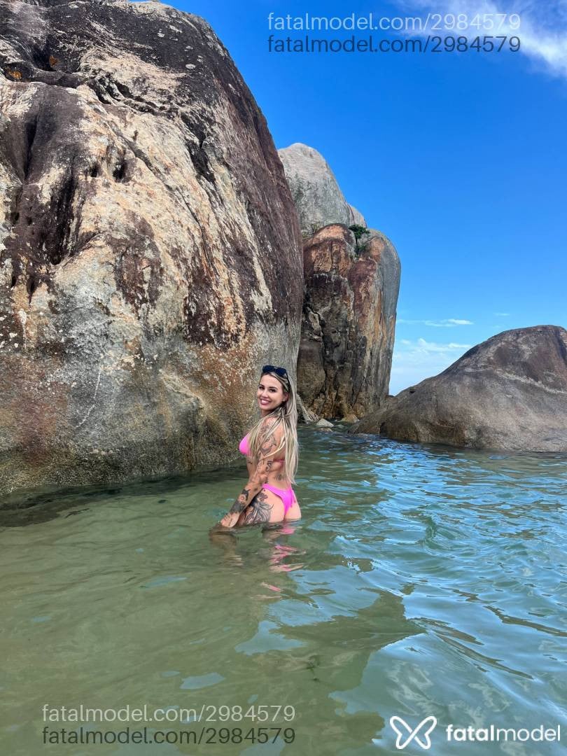 Acompanhante mulher loira (o) de olhos castanhos em Foz do Iguaçu - Laura Souza