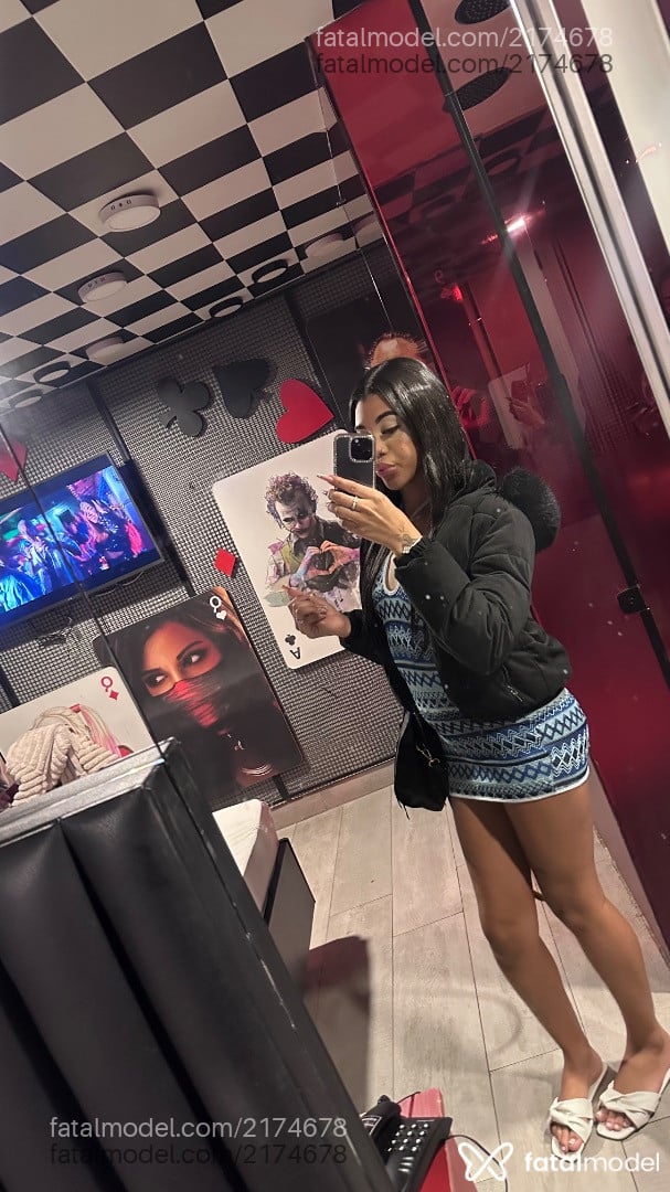 Acompanhante mulher trans com cabelo castanho de olhos castanhos em Rio de Janeiro - Clara