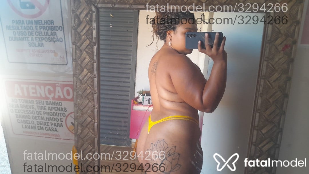Acompanhante mulher morena (o) de olhos pretos em Catalão - Morena