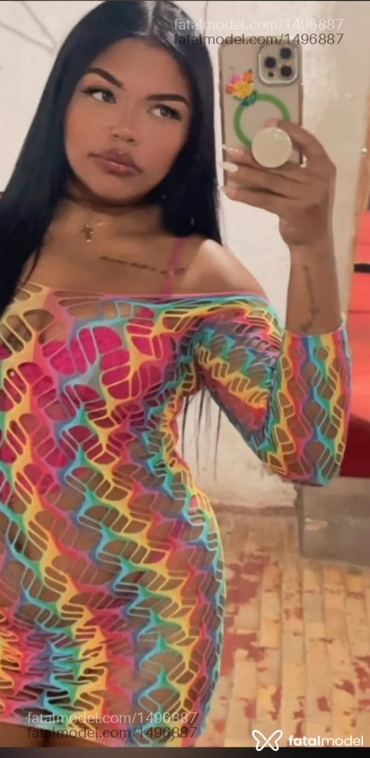 Acompanhante mulher morena (o) de olhos castanhos em Betim - Tainá Maya