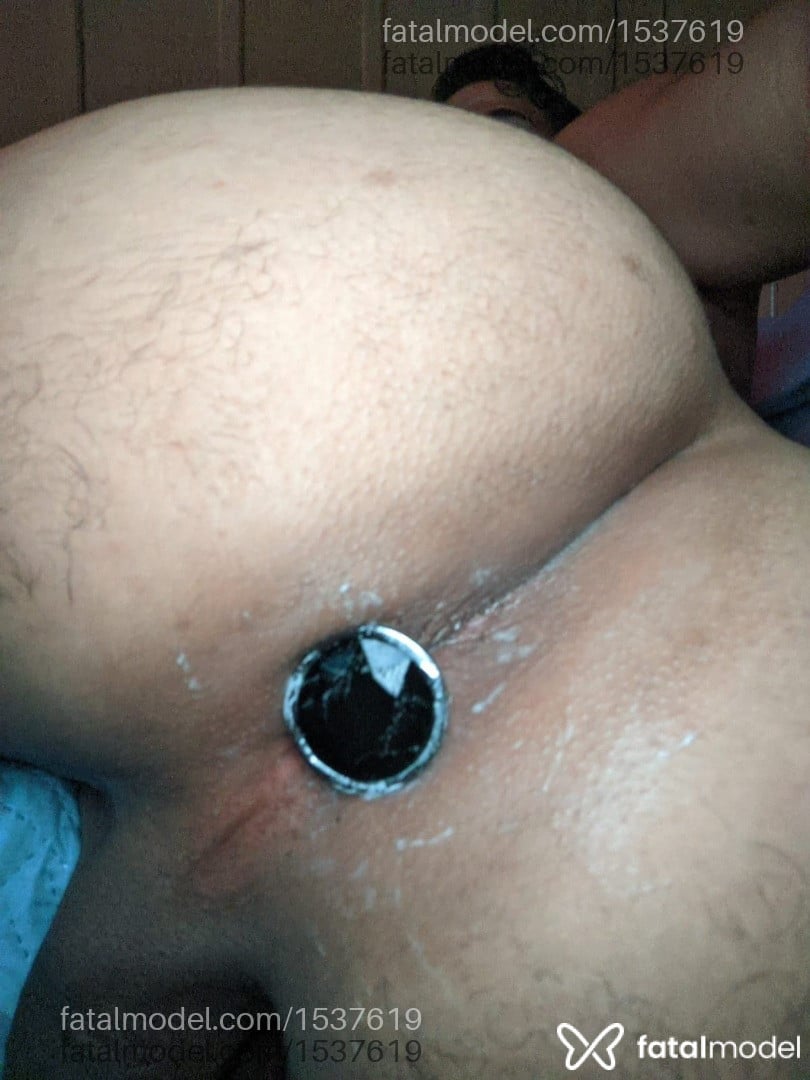 Acompanhante homem com cabelo castanho de olhos castanhos - Discretinho