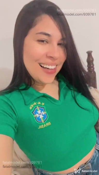 Acompanhante mulher morena (o) de olhos castanhos - Soraya
