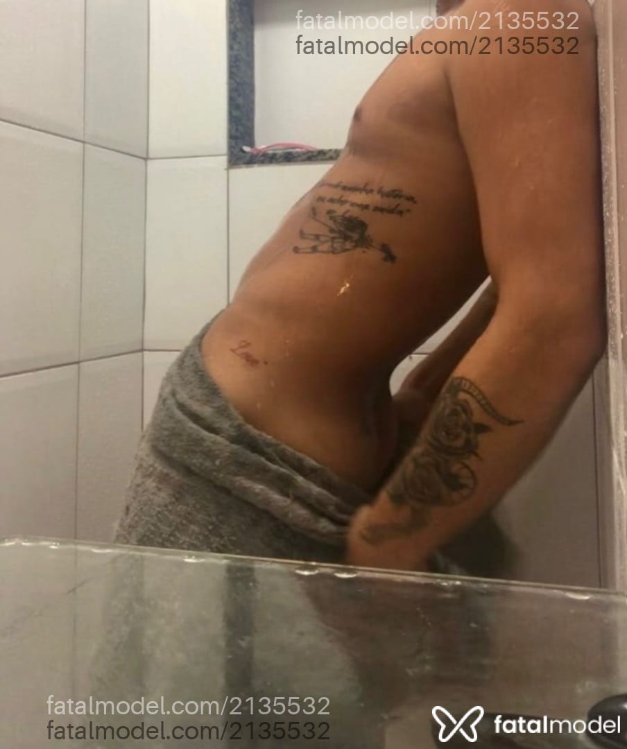 Acompanhante homem com cabelo grisalho de olhos mel em Rio de Janeiro - Astro Rey