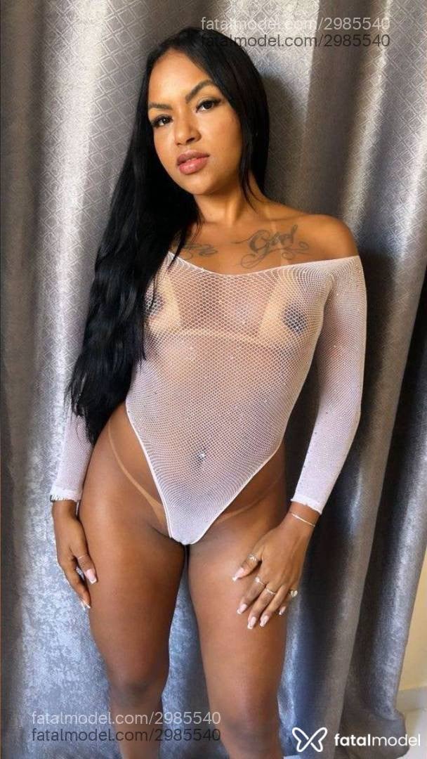 Acompanhante mulher morena (o) de olhos pretos em Guaratinguetá - Ray