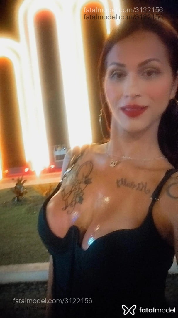 Acompanhante mulher trans ruiva (o) de olhos castanhos em Itapevi - Helen