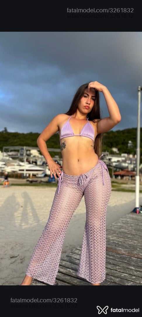 Acompanhante mulher com cabelo castanho de olhos castanhos em Curitiba - Paloma Ramirez