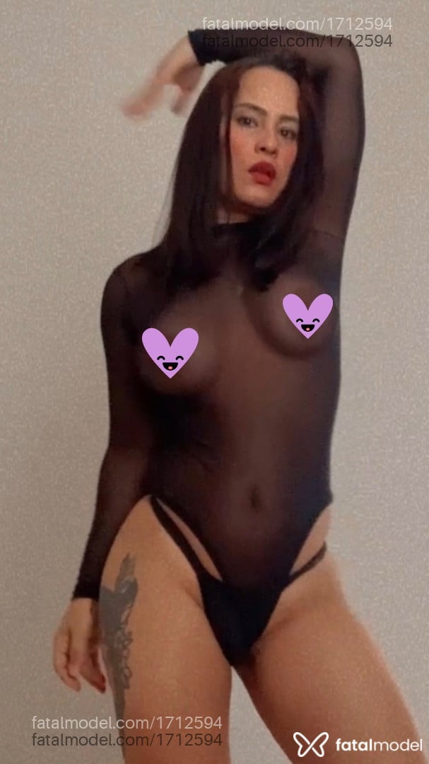 Acompanhante mulher trans morena (o) de olhos castanhos em Uberlândia - Tchela