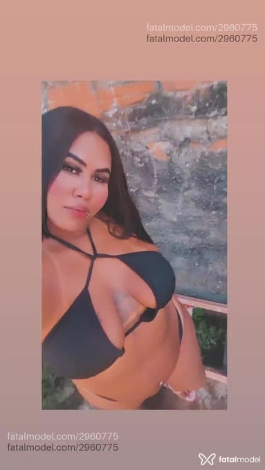 Acompanhante mulher com cabelo castanho de olhos castanhos em Saquarema - Sabrina