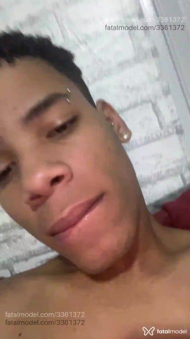 Acompanhante homem morena (o) de olhos castanhos - Rhael Acompanhante homem morena (o) de olhos castanhos - Rhael