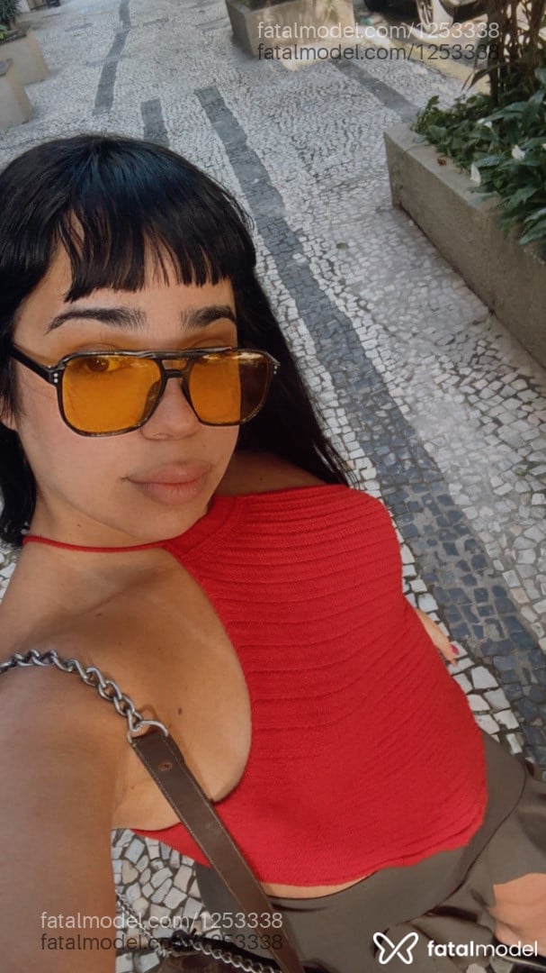 Acompanhante mulher trans loira (o) de olhos castanhos em Rio de Janeiro - Isis portela