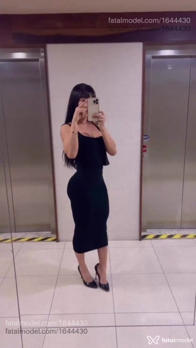 Acompanhante mulher com cabelo castanho de olhos castanhos em Virtual - Glenda Morais