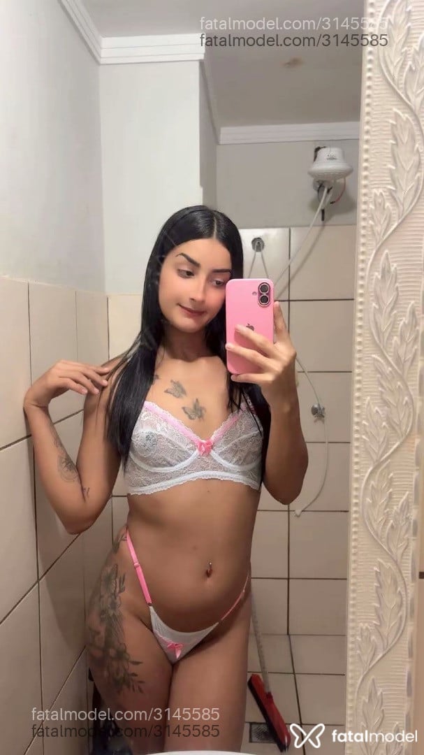Acompanhante mulher trans morena (o) de olhos castanhos em Dourados - Allana